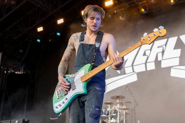 McFly perform at Halifax Piece Hall Dougie Poynter of McFly performs at Piece Hall, Halifax, 24th June 2026, Credit:Mike Gray MIKE GRAY - B4227 Avalon  Copyright: xMikexGrayx xMIKExGRAYx-xB4227x xAvalonx 1112281142