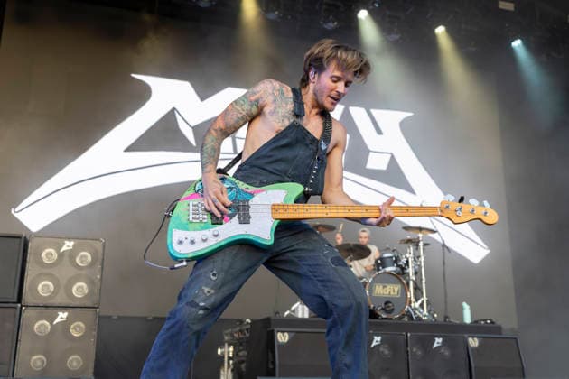 McFly perform at Halifax Piece Hall Dougie Poynter of McFly performs at Piece Hall, Halifax, 24th June 2026, Credit:Mike Gray MIKE GRAY - B4227 Avalon  Copyright: xMikexGrayx xMIKExGRAYx-xB4227x xAvalonx 1112281158