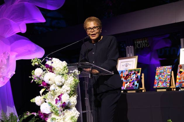 Los Angeles Ca June 24: Mayor Karen Bass at the 2026 LAUL Awards on June 24, 2026 Credit: USA - ZUMAa123 20260624_zaa_a123_017 Copyright: xAdMediax