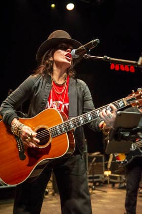 4 Non Blondes at Shepherds Bush Empire 24 June 2026 4 Non Blondes perform at O2 Shepherds Bush Empire in London on 24th June 2026. Linda Perry Lead vocals, guitar Dawn Richardson Drums Christa Hillhouse Bass guitar Roger Rocha Lead guitar, vocals, Credit:Zoran Veselinovic B4859 Avalon UK, London, O2 Shepherds Bush Empire  Copyright: xZoranxVeselinovicx xB4859x xAvalonx 1112334510