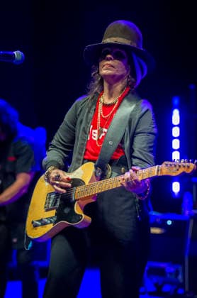 4 Non Blondes at Shepherds Bush Empire 24 June 2026 4 Non Blondes perform at O2 Shepherds Bush Empire in London on 24th June 2026. Linda Perry Lead vocals, guitar Dawn Richardson Drums Christa Hillhouse Bass guitar Roger Rocha Lead guitar, vocals, Credit:Zoran Veselinovic B4859 Avalon UK, London, O2 Shepherds Bush Empire  Copyright: xZoranxVeselinovicx xB4859x xAvalonx 1112334545