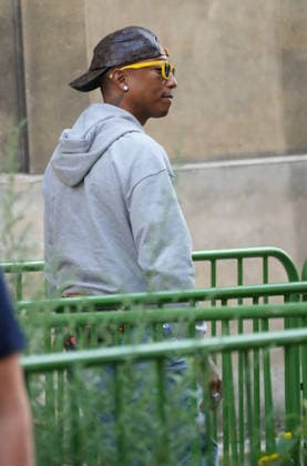 Pharrell Williams at the Dior Homme Spring Summer 2027 Ready-to-Wear fashion show during Paris Fashion Week on June 24, 2026. Anne Sophie Guebey, Bestimage. Celebrities at the Dior Homme Spring Summer 2027 Ready-to-Wear fashion show during Paris Fashion Week on June 24, 2026, Paris, France  Copyright: xAnne-SophiexGuebeyx xBestimagexAnne-SophiexGuebeyx xBestimagex