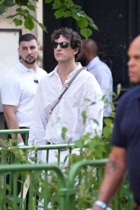Giovanni Dario Laudicina at the Dior Homme Spring Summer 2027 Ready-to-Wear fashion show during Paris Fashion Week on June 24, 2026. Anne Sophie Guebey, Bestimage. Celebrities at the Dior Homme Spring Summer 2027 Ready-to-Wear fashion show during Paris Fashion Week on June 24, 2026, Paris, France  Copyright: xAnne-SophiexGuebeyx xBestimagexAnne-SophiexGuebeyx xBestimagex