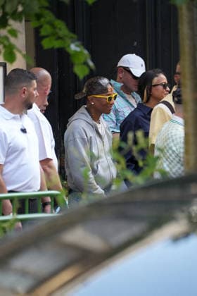 Pharrell Williams, Helen Lasichanh at the Dior Homme Spring Summer 2027 Ready-to-Wear fashion show during Paris Fashion Week on June 24, 2026. Anne Sophie Guebey, Bestimage. Celebrities at the Dior Homme Spring Summer 2027 Ready-to-Wear fashion show during Paris Fashion Week on June 24, 2026, Paris, France  Copyright: xAnne-SophiexGuebeyx xBestimagexAnne-SophiexGuebeyx xBestimagex