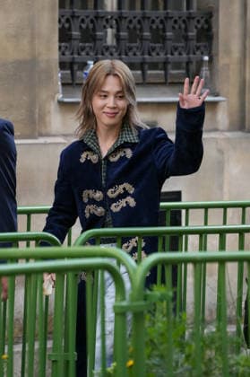 Jimin at the Dior Homme Spring Summer 2027 Ready-to-Wear fashion show during Paris Fashion Week on June 24, 2026. Anne Sophie Guebey, Bestimage. Celebrities at the Dior Homme Spring Summer 2027 Ready-to-Wear fashion show during Paris Fashion Week on June 24, 2026, Paris, France  Copyright: xAnne-SophiexGuebeyx xBestimagexAnne-SophiexGuebeyx xBestimagex