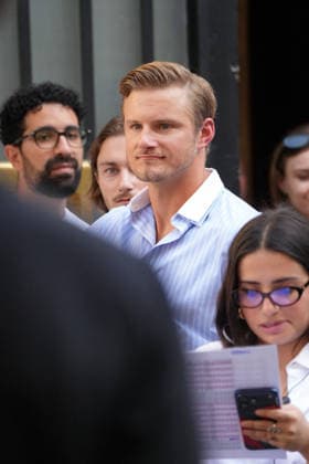 Alexander Ludwig at the Dior Homme Spring Summer 2027 Ready-to-Wear fashion show during Paris Fashion Week on June 24, 2026. Anne Sophie Guebey, Bestimage. Celebrities at the Dior Homme Spring Summer 2027 Ready-to-Wear fashion show during Paris Fashion Week on June 24, 2026, Paris, France  Copyright: xAnne-SophiexGuebeyx xBestimagexAnne-SophiexGuebeyx xBestimagex