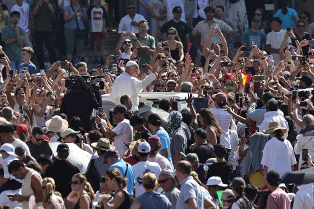 June 24, 2026. Vatican City - POPE LEO XIV during his Wednesday General Audience in St. Peter s Square at the Vatican. EvandroInetti_via ZUMA Wire Vatican City State - ZUMAi15_ 20260624_zaf_i15_020 Copyright: xEvandroxInettix