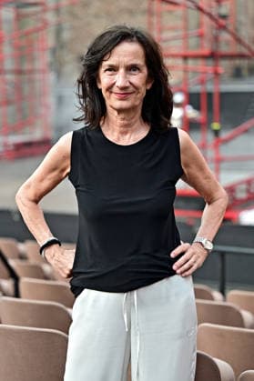 Bad Hersfelder Festspiele - Parzival . Intendantin Elke Hesse anläßlich der Fotoprobe zur Inszenierung Parzival im Rahmen der Bad Hersfelder Festspiele am 24.06.2026 in der Stiftsruine Bad Hersfeld. 20260624MWI129659 *** Bad Hersfeld Festival: *Parzival* Artistic Director Elke Hesse at the photo rehearsal for the production of *Parzival* as part of the Bad Hersfeld Festival on June 24, 2026, at the Stiftsruine in Bad Hersfeld 20260624MWI129659