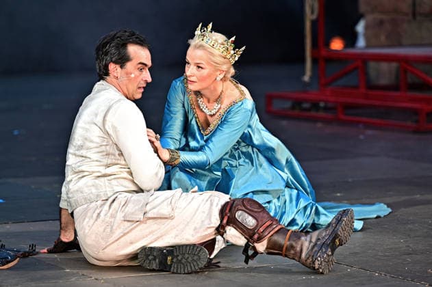 Bad Hersfelder Festspiele - Parzival . Schauspieler Bijan Zamani und Schauspielerin Varia Linnea Sjöström während der Fotoprobe zur Inszenierung Parzival im Rahmen der Bad Hersfelder Festspiele am 24.06.2026 in der Stiftsruine Bad Hersfeld. 20260624MWI129740 *** Bad Hersfeld Festival: Parzival —Actor Bijan Zamani and actress Varia Linnea Sjöström during the photo shoot for the production of Parzival as part of the Bad Hersfeld Festival on June 24, 2026, at the Bad Hersfeld Abbey Ruins 20260624MWI129740