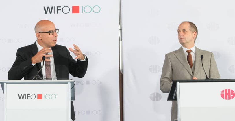 Â photonews.at - Wien, 25.06.2026. Pressekonferenz zur Sommerprognose 2026 und 2027 von WIFO und IHS. Vertreter des Österreichischen Instituts für Wirtschaftsforschung (WIFO) und des Instituts für Höhere Studien (IHS) präsentieren die aktuelle Konjunkturprognose für Österreich und geben einen Ausblick auf die wirtschaftliche Entwicklung in den Jahren 2026 und 2027. PHOTO: WIFO-Direktor Gabriel Felbermayr und IHS-Direktor Holger Bonin Press conference on the 2026 and 2027 Summer Economic Forecast by WIFO and IHS. Representatives of both institutes present their latest economic outlook for Austria. Konjunktur, Wirtschaft, Wirtschaftswachstum, Wirtschaftsprognose, Wirtschaftsausblick, Inflation, Arbeitsmarkt, Beschäftigung, Arbei 