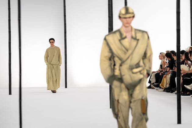 PFW - Issey Miyake - Runway A model presents a creation by IM Issey Miyake Men Miyake Design Studio team as part of their Menswear Spring-Summer 2027 collection show for fashion house Issey Miyake during Men s Fashion Week in Paris, France, June 25, 2026. Photo by Alexis Jumeau ABACAPRESS.COM Paris France  Copyright: xJumeauxAlexis ABACAx
