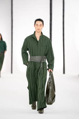 PFW - Issey Miyake - Runway A model presents a creation by IM Issey Miyake Men Miyake Design Studio team as part of their Menswear Spring-Summer 2027 collection show for fashion house Issey Miyake during Men s Fashion Week in Paris, France, June 25, 2026. Photo by Alexis Jumeau ABACAPRESS.COM Paris France  Copyright: xJumeauxAlexis ABACAx