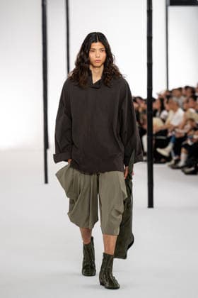 PFW - Issey Miyake - Runway A model presents a creation by IM Issey Miyake Men Miyake Design Studio team as part of their Menswear Spring-Summer 2027 collection show for fashion house Issey Miyake during Men s Fashion Week in Paris, France, June 25, 2026. Photo by Alexis Jumeau ABACAPRESS.COM Paris France  Copyright: xJumeauxAlexis ABACAx