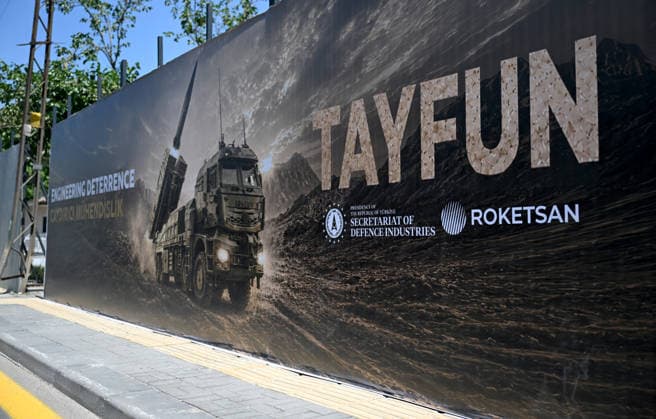 Preparations continue ahead of the NATO Summit in the capital Ankara ANKARA, TURKIYE - JUNE 25: A billboard bearing the slogan Engineering Deterrence is seen at various points along the boulevard on the protocol route ahead of the NATO Summit as preparations continue in Ankara, Turkiye, on June 25, 2026. Rasit Aydogan Anadolu Ankara Turkey. Editorial use only. Please get in touch for any other usage.  Copyright: x2026xAnadoluxRasitxAydoganx