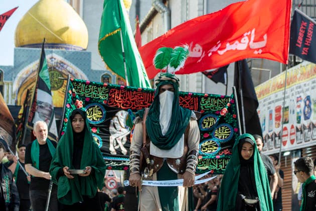 June 25, 2026, Istanbul, Istanbul, Turkey: Shi ite Muslims gather for Ashura commemorations at and around Zeynebiye Mosque in the Halkali neighborhood of Istanbul, Turkey. Thousands of members of the Ja fari community participated in mourning ceremonies marking the martyrdom of Imam Hussein and his companions at the Battle of Karbala. The event included prayers, elegies, religious rituals, and processions commemorating one of the most significant observances in the Islamic calendar. Istanbul Turkey  - ZUMAt171 20260625_zip_t171_013 Copyright: xAbdullahxTepelix