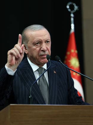 Turkish President Recep Tayyip Erdogan ANKARA, TURKIYE - JUNE 25: (----EDITORIAL USE ONLY - MANDATORY CREDIT - TURKISH PRESIDENCY MUSTAFA KAMACI HANDOUT - NO MARKETING NO ADVERTISING CAMPAIGNS - DISTRIBUTED AS A SERVICE TO CLIENTS----) Turkish President and leader of the Justice and Development (AK) Party Recep Tayyip Erdogan delivers a speech at the podium during his party s Extended Provincial Heads Meeting held at the AK Party Conference Hall in Ankara, Turkiye on June 25, 2026. Tur Presidency Mustafa Kamaci Anadolu Ankara Turkey. Editorial use only. Please get in touch for any other usage.  Copyright: x2026xAnadoluxTurxPresidencyx xMustafaxKamacix