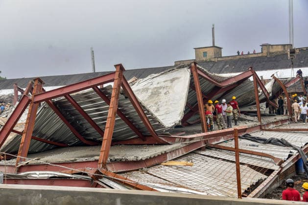 Under-Construction Warehouse Collapsed at Taratala Kolkata, Jun 25 (ANI): Search and rescue operations are underway after a three-storey under-construction warehouse collapsed at Taratala, in Kolkata on Wednesday. Kolkata West Bengal India Copyright: xANIx ANI_20260625022