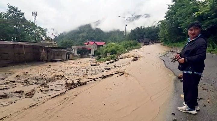 RECORD DATE NOT STATED A man stands near a damaged house following incessant heavy rainfall Panyor Arunachal Pradesh , Jun 25 (ANI): A man stands near a damaged house following incessant heavy rainfall which triggered a flash flood in the Yachuli area of Keyi, in Panyor on Wednesday. (ADC Yachuli ANI Video Grab) Panyor Arunachal Pradesh India Copyright: xANIx ANI_20260625093