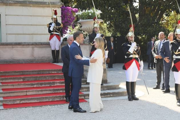 Franco-Italian Summit in Antibes PHOTOPQR NICE MATIN Patrice Lapoirie Antibes June 25, 2026 Antibes Emmanuel Macron welcomes Giorgia Meloni for a Franco-Italian summit Antibes June 25, 2026 Franco-Italian summit Emmanuel Macron welcomes Giorgia Meloni for a Franco-Italian summit in Antibes, France  Copyright: xPHOTOPQR NICExMATIN MAXPPPxPatricexLapoiriex 20260625NIM1393 20260625NIM1393
