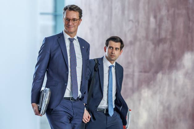 Auftaktbilder zu Beginn der Beratung mit den Regierungschefinnen und Regierungschefs der Länder im Bundeskanzleramt in Berlin am 25.06.2026. Hendrik Josef Henne Wüst Ministerpräsident des Landes Nordrhein-Westfalen. Berlin Berlin Deutschland Kanzleramt *** Opening shots at the start of the meeting with the heads of state and government of the federal states at the Federal Chancellery in Berlin on June 25, 2026. Hendrik Josef Henne Wüst, Minister President of North Rhine-Westphalia. Berlin, Berlin, Germany, Federal Chancellery