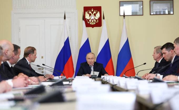 Russian President Vladimir Putin chairs a meeting on developing the domestic aviation industry at the Gromov Flight Research Institute in Moscow Russian President Vladimir Putin chairs a meeting on developing the domestic aviation industry at the Gromov Flight Research Institute in Moscow, Russia, June 25, 2026. Photo by Russian President official apaimages Russia Russia Russian Federation 250626_Russia_RPO_00(1) Copyright: xapaimagesxRussianxPresidentxxofficialx xapaimagesx