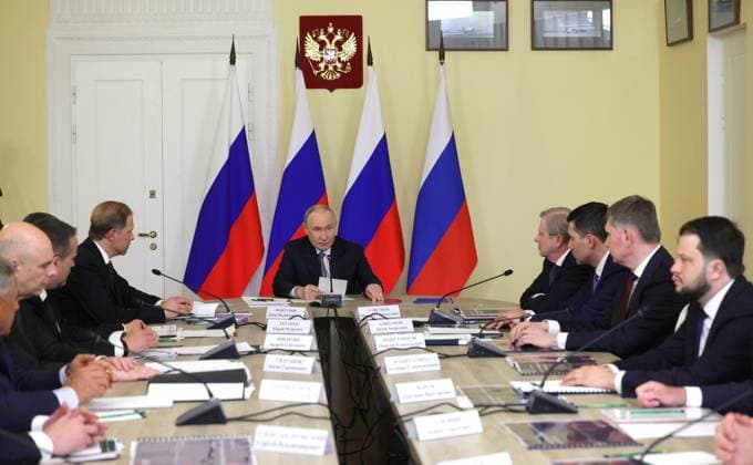 Russian President Vladimir Putin chairs a meeting on developing the domestic aviation industry at the Gromov Flight Research Institute in Moscow Russian President Vladimir Putin chairs a meeting on developing the domestic aviation industry at the Gromov Flight Research Institute in Moscow, Russia, June 25, 2026. Photo by Russian President official apaimages Russia Russia Russian Federation 250626_Russia_RPO_00(3) Copyright: xapaimagesxRussianxPresidentxxofficialx xapaimagesx
