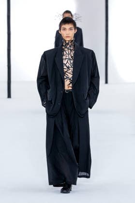 Issey Miyake Ready-to-Wear Men’s Spring Summer 2027 Fashion Show during Paris Fashion Week at the Césure Cultural Center in Paris, France, on June 24, 2026 Bestimage Runway during the Issey Miyake Men’s Spring Summer 2027 fashion show as part of Paris Fashion Week on June 24, 2026 in Paris, France Paris France  Copyright: xAgencex xBestimagexAgencex xBestimagex