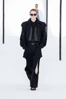 Issey Miyake Ready-to-Wear Men’s Spring Summer 2027 Fashion Show during Paris Fashion Week at the Césure Cultural Center in Paris, France, on June 24, 2026 Bestimage Runway during the Issey Miyake Men’s Spring Summer 2027 fashion show as part of Paris Fashion Week on June 24, 2026 in Paris, France Paris France  Copyright: xAgencex xBestimagexAgencex xBestimagex