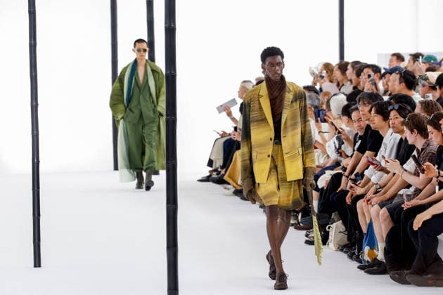 Issey Miyake Ready-to-Wear Men’s Spring Summer 2027 Fashion Show during Paris Fashion Week at the Césure Cultural Center in Paris, France, on June 24, 2026 Bestimage Runway during the Issey Miyake Men’s Spring Summer 2027 fashion show as part of Paris Fashion Week on June 24, 2026 in Paris, France Paris France  Copyright: xAgencex xBestimagexAgencex xBestimagex