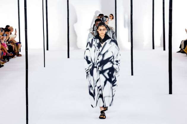 Issey Miyake Ready-to-Wear Men’s Spring Summer 2027 Fashion Show during Paris Fashion Week at the Césure Cultural Center in Paris, France, on June 24, 2026 Bestimage Runway during the Issey Miyake Men’s Spring Summer 2027 fashion show as part of Paris Fashion Week on June 24, 2026 in Paris, France Paris France  Copyright: xAgencex xBestimagexAgencex xBestimagex