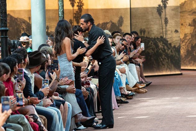 PFW Amiri Runway Menswear NB Designer Mike Amiri acknowledges the audience during the Amiri Menswear Spring Summer 2027 show as part of Paris Fashion Week on June 25, 2026 in Paris, France. Photo by Nasser Berzane ABACAPRESS.COM Paris France  Copyright: xBerzanexNasser ABACAx