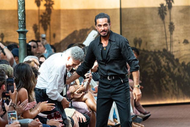 PFW Amiri Runway Menswear NB Designer Mike Amiri acknowledges the audience during the Amiri Menswear Spring Summer 2027 show as part of Paris Fashion Week on June 25, 2026 in Paris, France. Photo by Nasser Berzane ABACAPRESS.COM Paris France  Copyright: xBerzanexNasser ABACAx