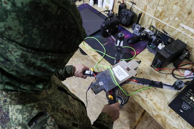 RUSSIA - JUNE 25, 2026: A serviceman of Russia s Zapad West Group of Forces is seen at an UAV production lab on the Zaporozhye front. Alexander Polegenko TASS  94271203