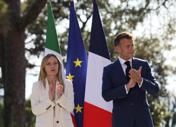 Franco-Italian Summit in Antibes PHOTOPQR NICE MATIN Patrice Lapoirie Antibes June 25, 2026 Antibes Emmanuel Macron welcomes Giorgia Meloni for a Franco-Italian summit June 25, 2026 Antibes Emmanuel Macron and Giorgia Meloni attend a Franco-Italian summit in Antibes, Antibes, France  Copyright: xPHOTOPQR NICExMATIN MAXPPPxPatricexLapoiriex 20260625NIM1812 20260625NIM1812
