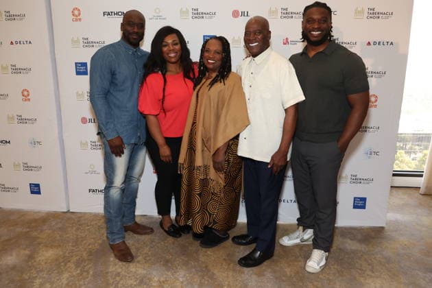 Los Angeles CA June 25: The Bonner Family Choir at The Tabernacle Choir & Orchestra at Temple Sqaure conference on June 25, 2026 Credit: USA  - ZUMAa123 20260625_zaa_a123_088 Copyright: xAdMediax