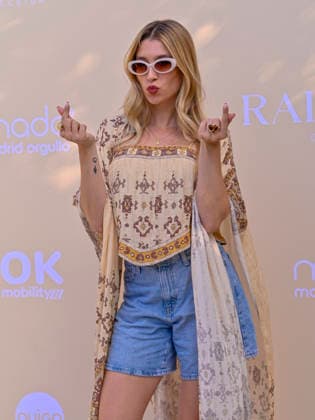 June 25, 2026, Madrid, Madrid, Spain: EVA SORIANO attend the photocall for the new edition of DULCEIDA Ã¢â‚¬oe Rainbow Ã¢â‚¬Â as part of the official MADO 2026 program at Las Brasas del Mentidero on June 25, 2026, in Madrid, Spain. Madrid Spain  - ZUMAc312 20260625_zsp_c312_013 Copyright: xOscarxManuelxSanchezx