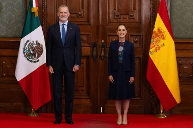 June 25, 2026, Mexico City, Mexico: Mexican President CLAUDIA SHEINBAUM PARDO welcomed KING FELIPE VI of Spain to the National Palace during the monarchs first official visit to Mexico in more than seven years and his first meeting with the current federal administration. The private meeting took place before the King traveled to Guadalajara to attend the 2026 FIFA World Cup match between Spain and Uruguay. Mexico City Mexico - ZUMAl178 20260625_znp_l178_010 Copyright: xCristianxLeyvax