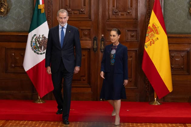 June 25, 2026, Mexico City, Mexico: Mexican President CLAUDIA SHEINBAUM PARDO welcomed KING FELIPE VI of Spain to the National Palace during the monarchs first official visit to Mexico in more than seven years and his first meeting with the current federal administration. The private meeting took place before the King traveled to Guadalajara to attend the 2026 FIFA World Cup match between Spain and Uruguay. Mexico City Mexico - ZUMAl178 20260625_znp_l178_018 Copyright: xCristianxLeyvax