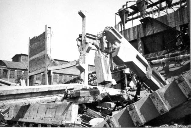 RECORD DATE NOT STATED Tangshan, China, Earthquake July 28 1976 Damage at Tangshan Rolling Stock Plant Tangshan, China, Earthquake July 28 1976 Damage at Tangshan Rolling Stock Plant Editorial use only. All other uses to be cleared with the copyright owner (World History Archive), in advance., WHA_105_0648.jpg, Tangshan; China; Earthquake; July 28 1976; Damage; Tangshan Rolling Stock Plant; Destruction; Natural disaster; Tragedy; Catastrophe; Ruins; Devastation; Historical; Industrial; Factory; Machinery; Collapse; Emergency response; Rescue efforts; Recovery; Rebuilding; Infrastructure; Urban; City; Destruction; Loss; Recovery; Rebuilding; Destruction; Tangshan earthquake. Copyright: xWorldxHistoryxArchive USGSx