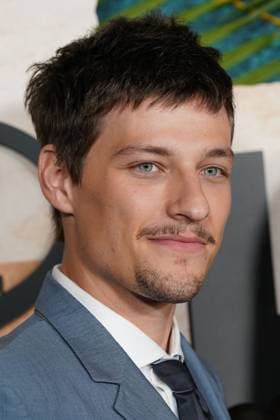 Jake Bongiovi at arrivals for ENOLA HOLMES 3 Premiere, The Plaza Hotel, New York, NY, June 25, 2026. Photo By: Kristin Callahan Everett Collection ENOLA HOLMES 3 Premiere PUBLICATIONXNOTxINxCANxCHNxFRAxITAxJPNxNORxPOLxRUSxESPxUKxUSA