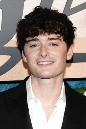 Noah Schnapp at arrivals for ENOLA HOLMES 3 Premiere, The Plaza Hotel, New York, NY, June 25, 2026. Photo By: Kristin Callahan Everett Collection ENOLA HOLMES 3 Premiere PUBLICATIONXNOTxINxCANxCHNxFRAxITAxJPNxNORxPOLxRUSxESPxUKxUSA