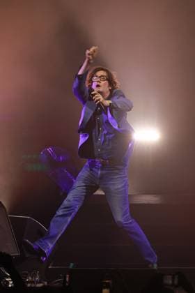 25.06.2026, Pulp, Saenger Jarvis Cocker, im Konzert live im Tempodrom, Berlin, Musik, Britpop, Berlin