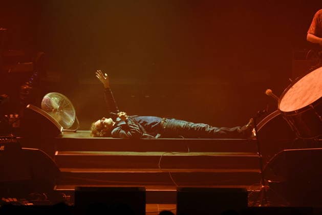 25.06.2026, Pulp, Saenger Jarvis Cocker, im Konzert live im Tempodrom, Berlin, Musik, Britpop, Berlin