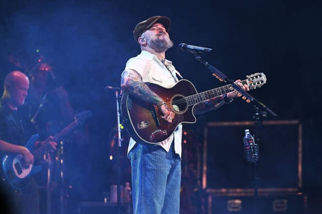 Zac Brown performing at British Airways ARC in London LONDON, ENGLAND - JUNE 25: Zac Brown performing at British Airways ARC, Olympia on June 25, 2026 in London, England CAP MAR MAR Great Britain UK Copyright: xMartinxHarris CapitalxPicturesx