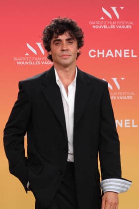 Javier Ambrossi at the La Gare du Midi theater in Biarritz as part of the Biarritz Film Festival Nouvelles Vagues on June 25, 2026 Jean Marc Lhomer Bestimage Celebs at the La Gare du Midi theater in Biarritz as part of the Biarritz Film Festival – Nouvelles Vagues on June 25, 2026, in Biarritz, France  Copyright: xJean-MarcxLhomerx xBestimagexJean-MarcxLhomerx xBestimagex