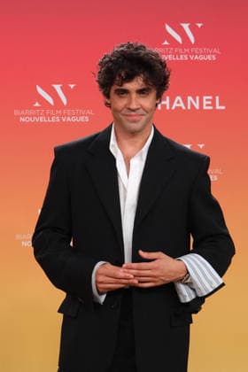 Javier Ambrossi at the La Gare du Midi theater in Biarritz as part of the Biarritz Film Festival Nouvelles Vagues on June 25, 2026 Jean Marc Lhomer Bestimage Celebs at the La Gare du Midi theater in Biarritz as part of the Biarritz Film Festival – Nouvelles Vagues on June 25, 2026, in Biarritz, France  Copyright: xJean-MarcxLhomerx xBestimagexJean-MarcxLhomerx xBestimagex