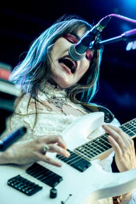 Calva Louise live at Copenhell 2026 Copenhagen, Denmark. 25th, June 2026. The rock band Calva Louise performs a live concert during the Danish heavy metal festival Copenhell 2026 in Copenhagen. Here vocalist and guitarist Jess Allanic is seen live on stage. Denmark, Copenhagen  Copyright: xGonzalesxPhoto MathiasxBakxLarsenx