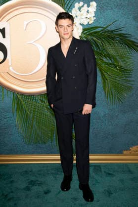 Louis Partridge bei der Weltpremiere des Netflix-Films Enola Holmes 3 im Plaza Hotel. New York, 25.06.2026 *** Louis Partridge at the world premiere of the Netflix film *Enola Holmes 3* at the Plaza Hotel in New York, June 25, 2026 Foto:xJ.xShorex xFuturexImagex holmes_6631