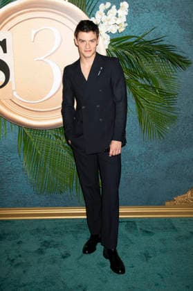 Louis Partridge bei der Weltpremiere des Netflix-Films Enola Holmes 3 im Plaza Hotel. New York, 25.06.2026 *** Louis Partridge at the world premiere of the Netflix film *Enola Holmes 3* at the Plaza Hotel in New York, June 25, 2026 Foto:xJ.xShorex xFuturexImagex holmes_6632