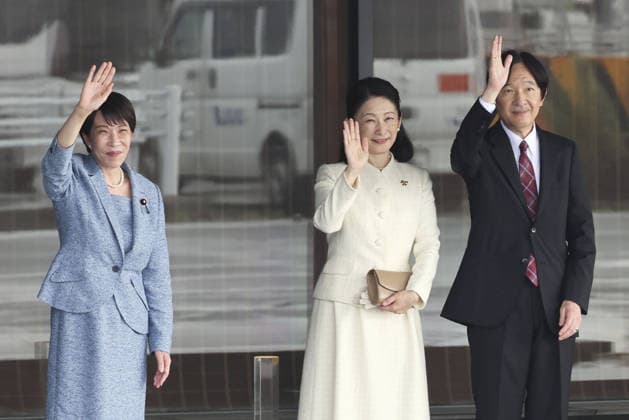 Emperor, empress return home Japan s Crown Prince Fumihito and Crown Princess Kiko (C) wave with Japanese Prime Minister Sanae Takaichi as a government plane carrying Emperor Naruhito and Empress Masako arrives at Tokyo s Haneda airport on June 26, 2026, following their official trip to the Netherlands and Belgium.  A14AA0005620364P